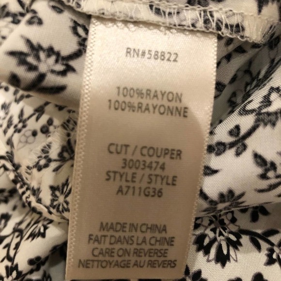 Max Studio Black & White Blouse Floral Print Long Balloon Sleeve - Picture 7 of 7